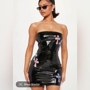 Fashion Nova Strapless Dress Cross my Heart
